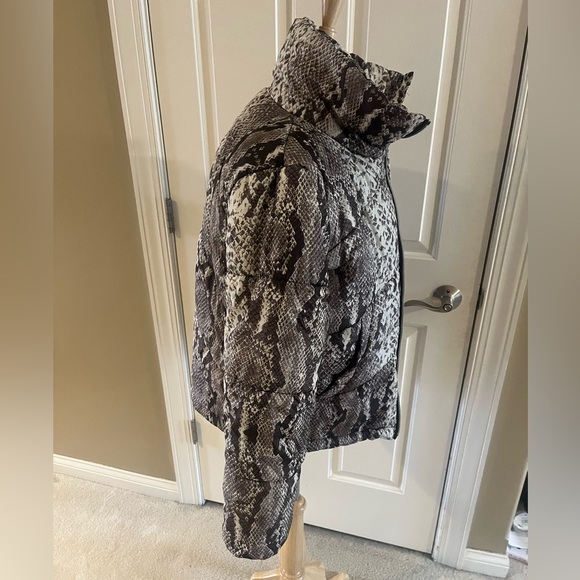 Snakeskin Print Puffer Coat-Size Small - Picture 4 of 6